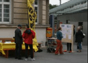 Foto vom Info-Nachmittag am Liesinger-Platz mit Pinwand